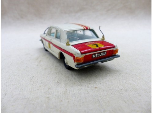 Dinky Toys 205 Lotus Ford Cortina Voiture de Rallye No 7