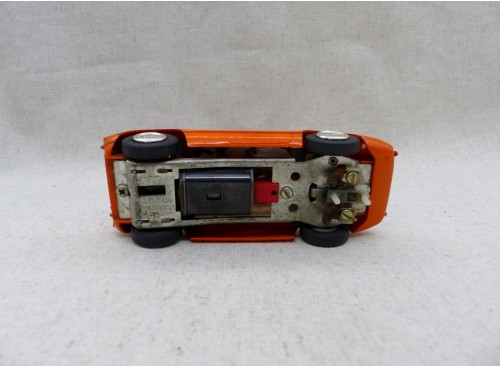 Stabo Porsche 904 GTS Orange 1/32° voiture de course vue de dessous