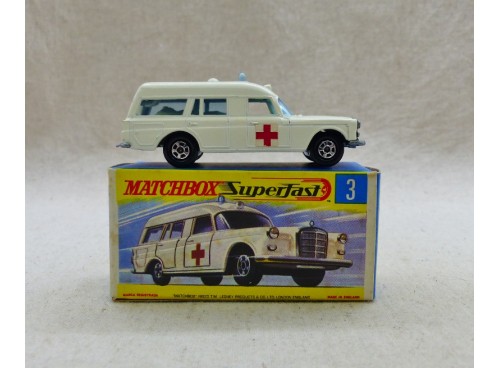Matchbox Superfast MB3 Mercedes Benz Binz Ambulance Excellent Etat / Boite