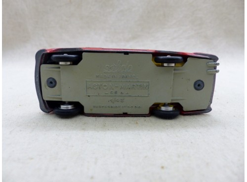 Solido 111 Aston Martin DB4 Rouge