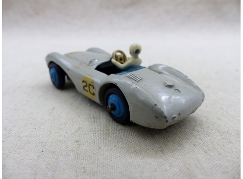 Dinky Toys 110 Aston Martin DB3 Sport n° 20