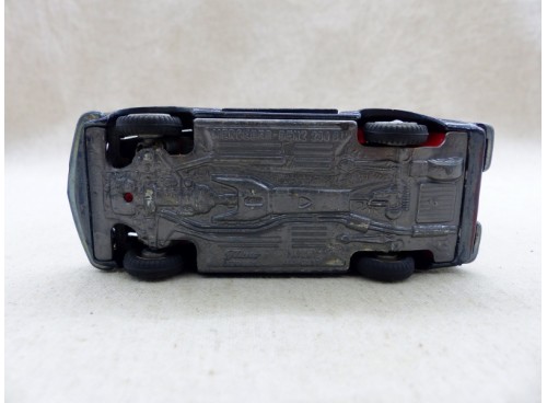 Tekno 928 Mercedes-Benz 230 SL Roadster