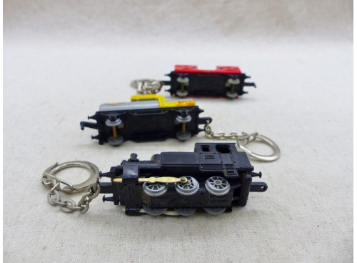 Rail Route Majorette 1 loco et 2 wagons montés en Porte-Clés