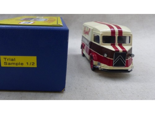 Matchbox MOY Models of Yesteryear C2TF10 Citroën HY St Raphaël  avec boite
