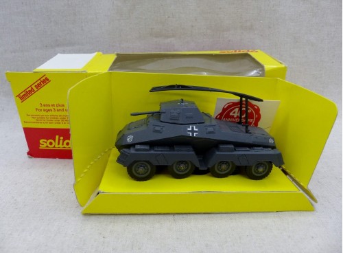 Solido 232 Sdkfz char Bussing detail