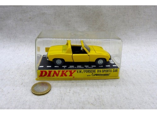 Dinky Toys 208 VW / Porsche 914 Sports Car