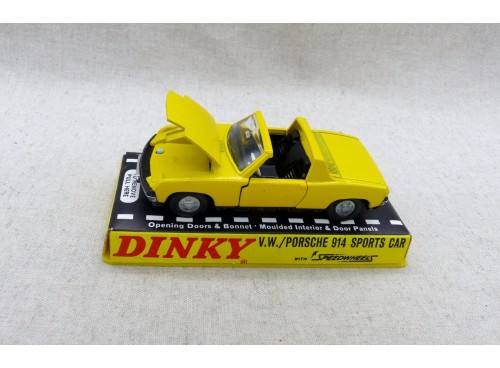 Dinky Toys 208 VW / Porsche 914 Sports Car ouvrant