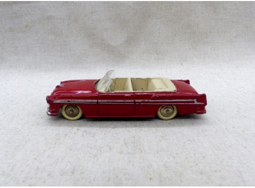Dinky Toys France 24A voiture Chrysler New Yorker 1955 gauche