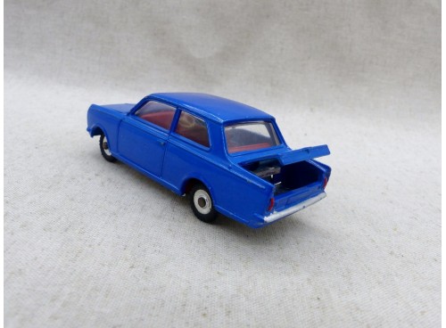 Dinky Toys 136 voiture Vauxhall bleue Viva