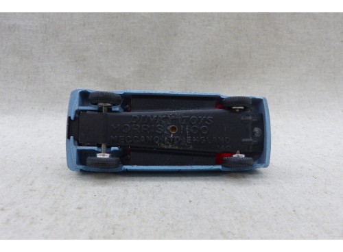 Dinky Toys 140 Voiture Morris 1100