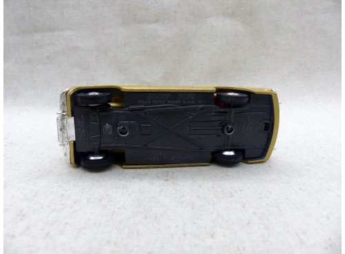 Dinky Toys 127 Rolls Royce Silver Coud III Gold dessous