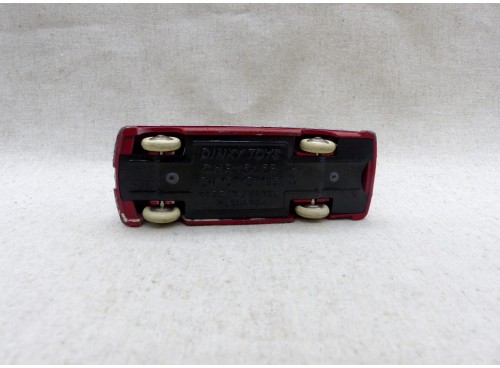 Dinky Toys France 24A voiture Chrysler New Yorker 1955