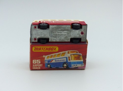 Matchbox Superfast MB65 Airport Coach TWA dessous