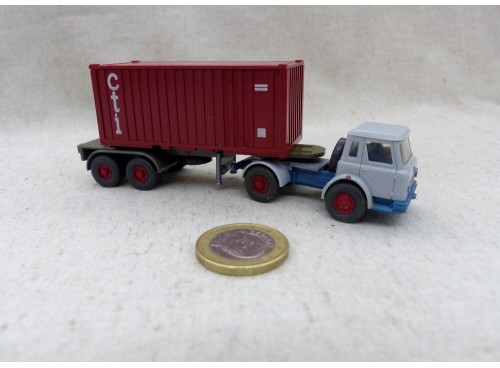 Wiking Camion International Harvester