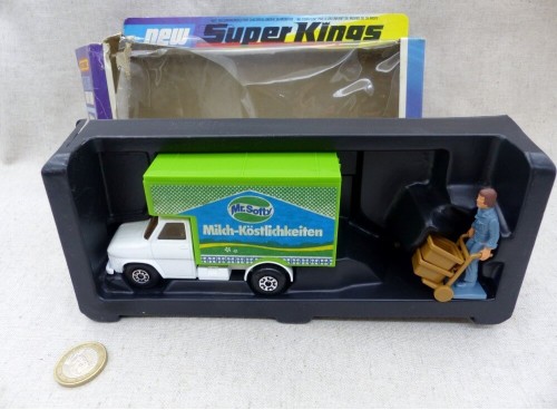 Matchbox King Size K-29 SuperKings Ford Delivery Van Milch Mr Softy