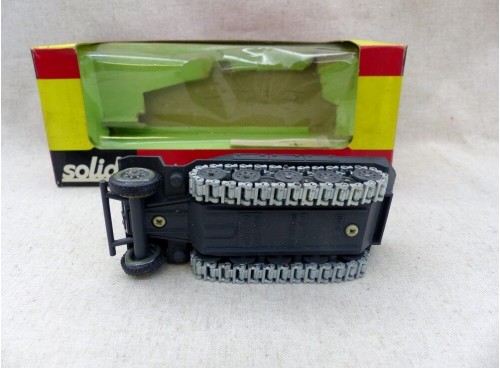 Solido 241 Engin militaire Half Track Hanomag dessous
