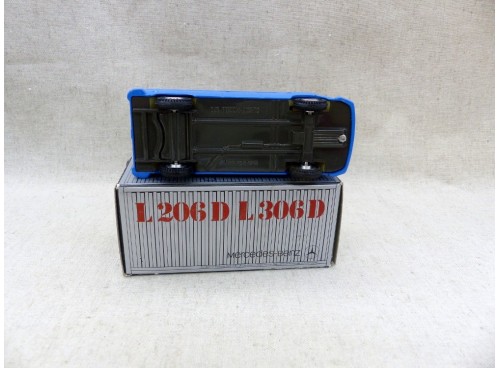 Cursor Modell 970 Camionette Mercedes L 206D L 306D dessous