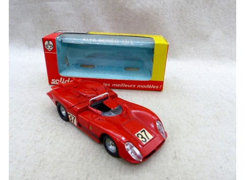 Solido 187 Barquette de course alfa-romeo 33/3 Near Mint Box avant
