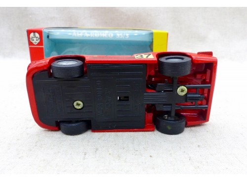 Solido 187 Barquette de course alfa-romeo 33/3 Near Mint Box