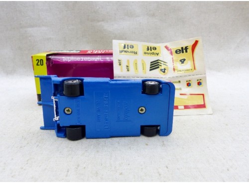 Solido 20 alpine renault  A 441 2 litres dessous