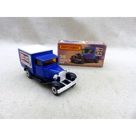 Matchbox Superfast MB 38 model A Van Bougies Champion avant