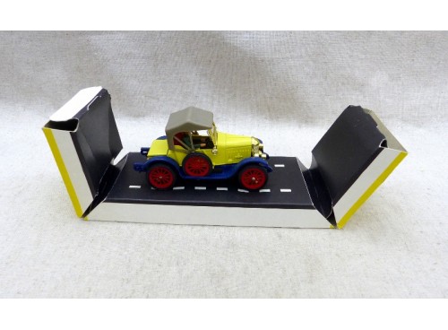 Dinky Toys 476 voiture Morris Oxford Bullnose Superbe en boîte