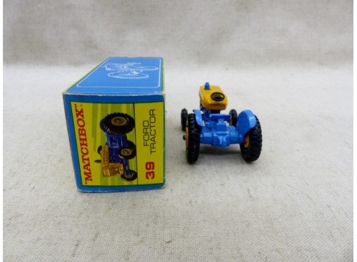 Matchbox superfast MB39 tracteur Ford Near Mint Boite