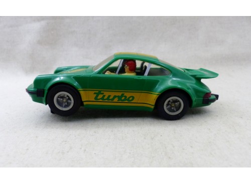 Fleischmann Auto Rallye 3225 Porsche 911 Turbo verte coté gauche