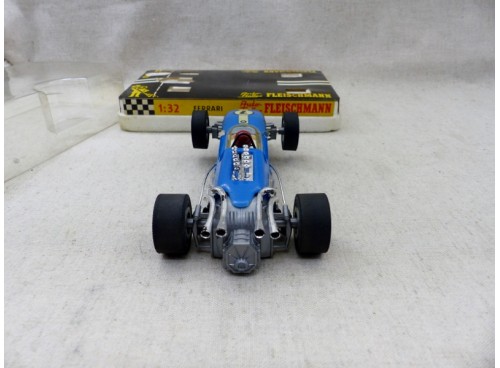 Fleischmann Auto Rallye 3201 Ferrari F1 bleue avec boite