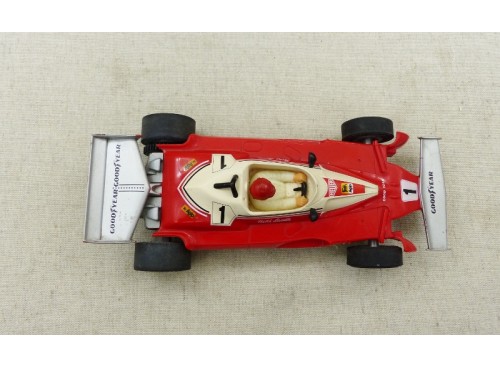 Fleischmann Auto Rallye 3230 Ferrari Formule 1 Nikki Lauda vue de dessus