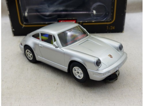 Carrera Exclusiv 20418 Porsche 911 carrera 4 Edition limitée 1/24°
