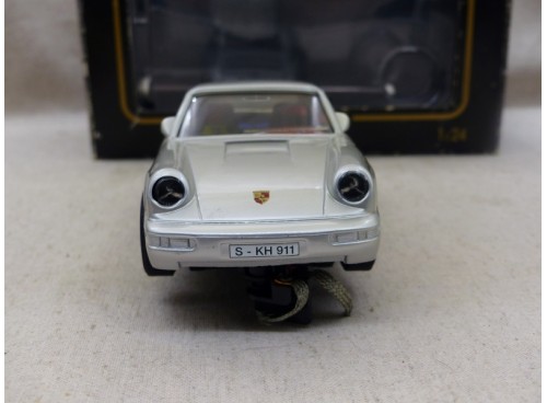 Carrera Exclusiv 20418 Porsche 911 carrera 4 Edition limitée 1/24°