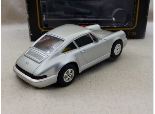 Carrera Exclusiv 20418 Porsche 911 carrera 4 Edition limitée 1/24°