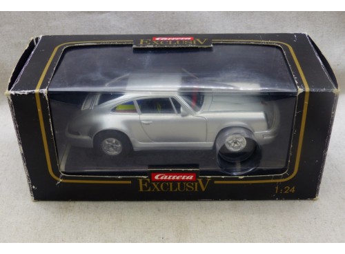 Carrera Exclusiv 20418 Porsche 911 carrera 4 Edition limitée 1/24° dans sa boite