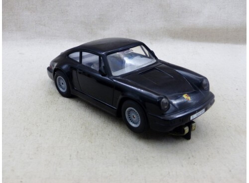 Carrera Exclusiv 20416 Porsche 911 carrera 4 noire 1/24°