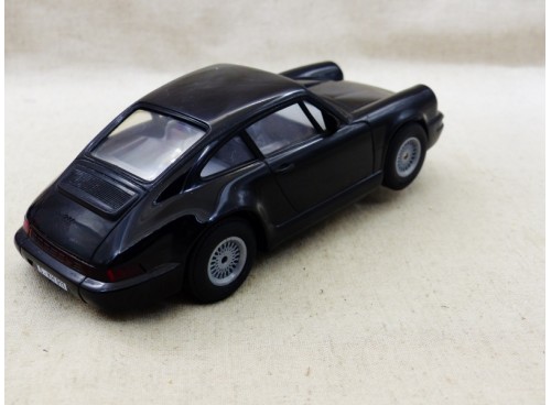 Carrera Exclusiv 20416 Porsche 911 carrera 4 noire 1/24°