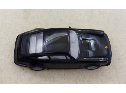 Carrera Exclusiv 20416 Porsche 911 carrera 4 noire 1/24°