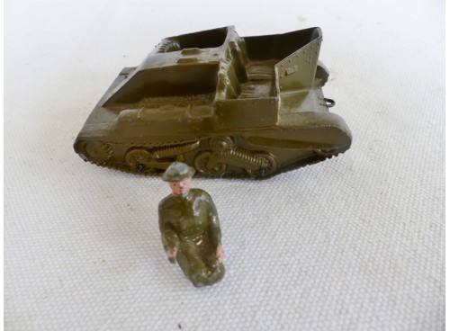 Britains 1876 Bren Gun Carrier Engin Militaire Blindé avec 1 Personnage détail