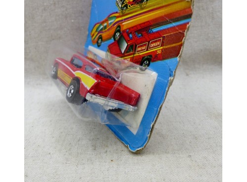 Hot Wheels 9 Chevy 57 Flying Colors Black Wall