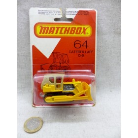 Matchbox Superfast MB 64 Caterpillar D-9 Bulldozer