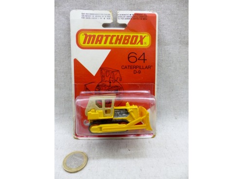 Matchbox Superfast MB 64 Caterpillar D-9 Bulldozer