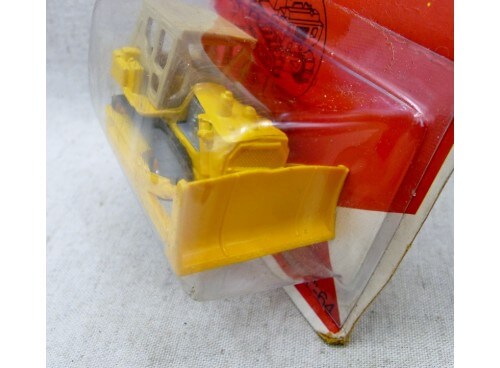 Matchbox Superfast MB64 Caterpillar D-9 Bulldozer