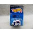 Hot Wheels 5904 camion Glacier Ambulant blanc