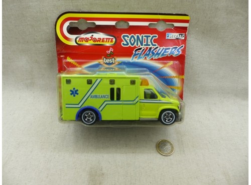 Majorette 3300 Sonic Flashers Ambulance rare version