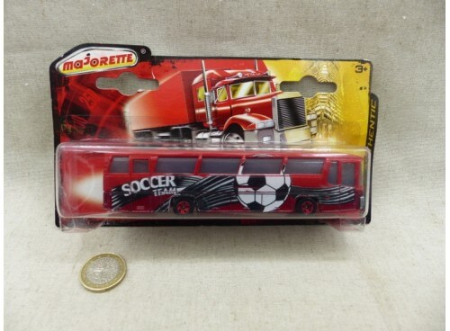 Majorette serie Athentic ref. 205315 Bus Neoplan Soccer Team