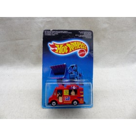 Hot Wheels 3855 camion Glacier Ambulant Rouge