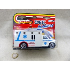 Majorette Serie 3300 Sonic Flasher Ambulance neuf/blister