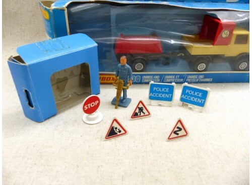 Matchbox KingSize K-30 Unimog et Compresseur personnage et accessoires