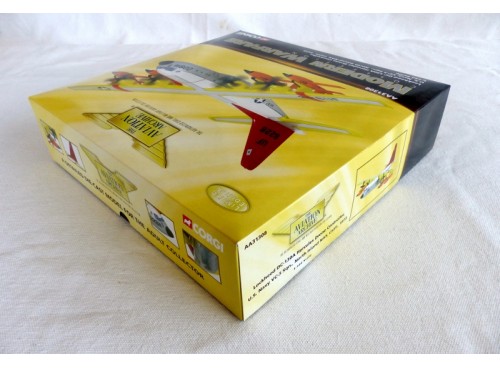 Corgi Toys AA31308 Lockeed DC-130A Hercules Drone Controller boite