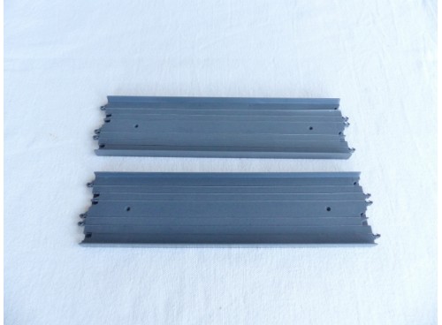 TCR 3307-6F paire de rails gris droits 25 cm pour circuit changement de file